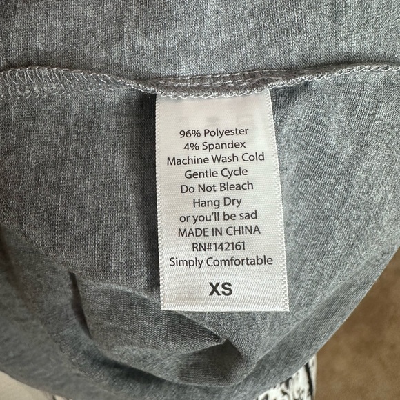 Lularoe Randy Tee - Picture 2 of 2